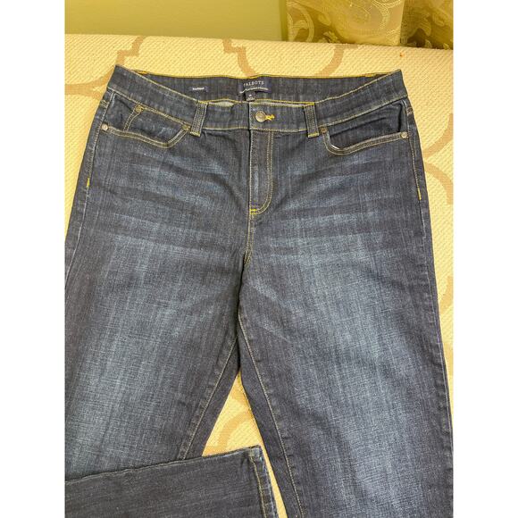 Talbots Simply Flattering 5-pocket Boyfriend Dark wash blue jeans, size 14 - Picture 11 of 12